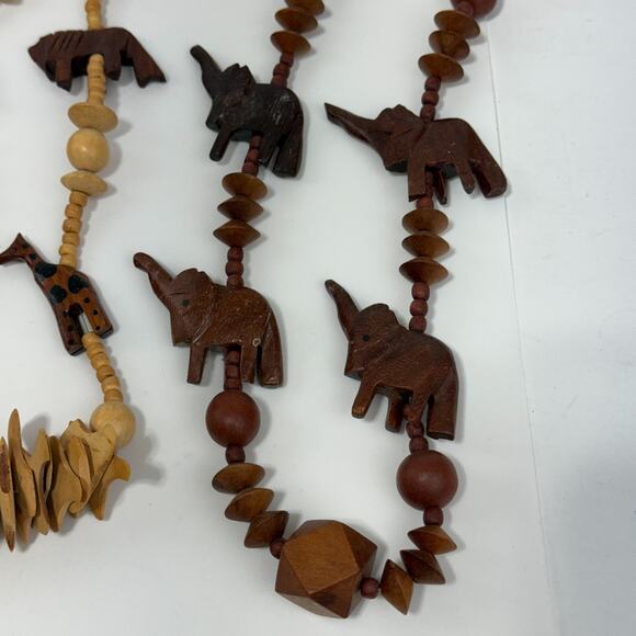 Lot of 6 Vtg Wood Carved Safari Animal Bead Necklace & Earrings Elephant Giraffe - Picture 12 of 16